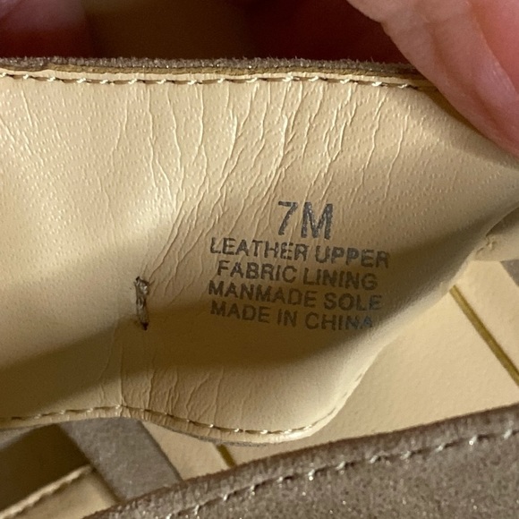 Alex Marie gold leather sandals sz 7 NWOT - Picture 5 of 7